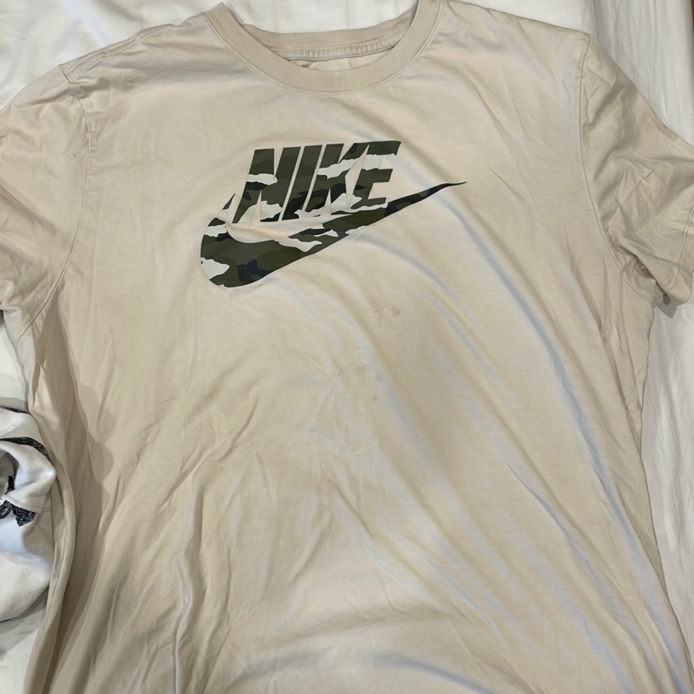 Nike t shirt